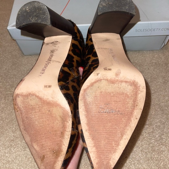 Sole Society So-Simeona Haircalf Leopard Booties - Picture 6 of 12